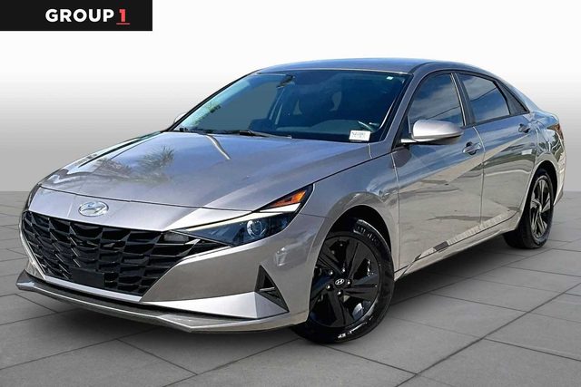 2021 Hyundai Elantra SEL FWD photo