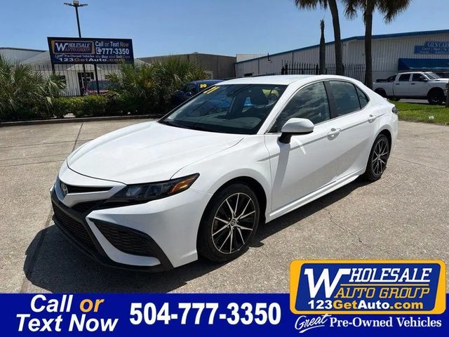 2021 Toyota Camry SE FWD photo