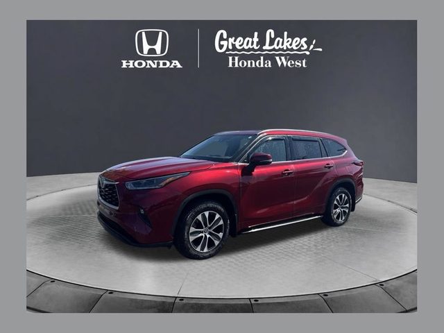 2021 Toyota Highlander XLE AWD photo