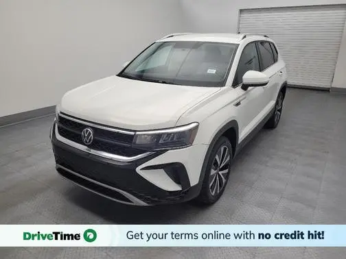 2022 Volkswagen Taos SE FWD photo