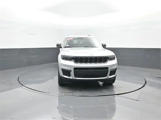 2021 Jeep Grand Cherokee L Limited 4WD photo