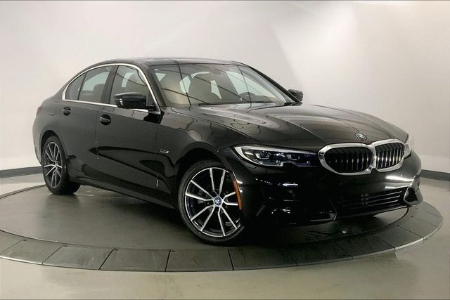 2022 BMW 3 Series 330e xDrive AWD photo