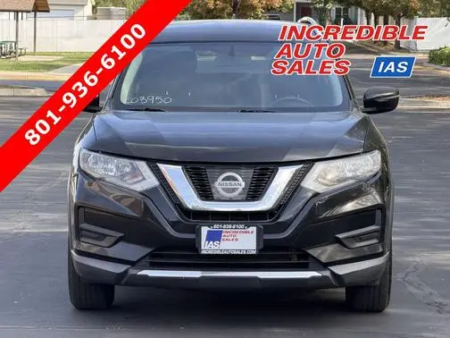 2017 Nissan Rogue SV AWD photo