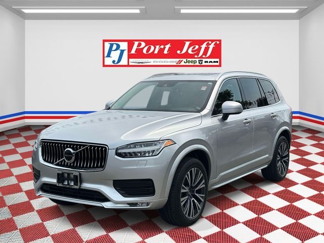 2022 Volvo XC90 Momentum AWD photo