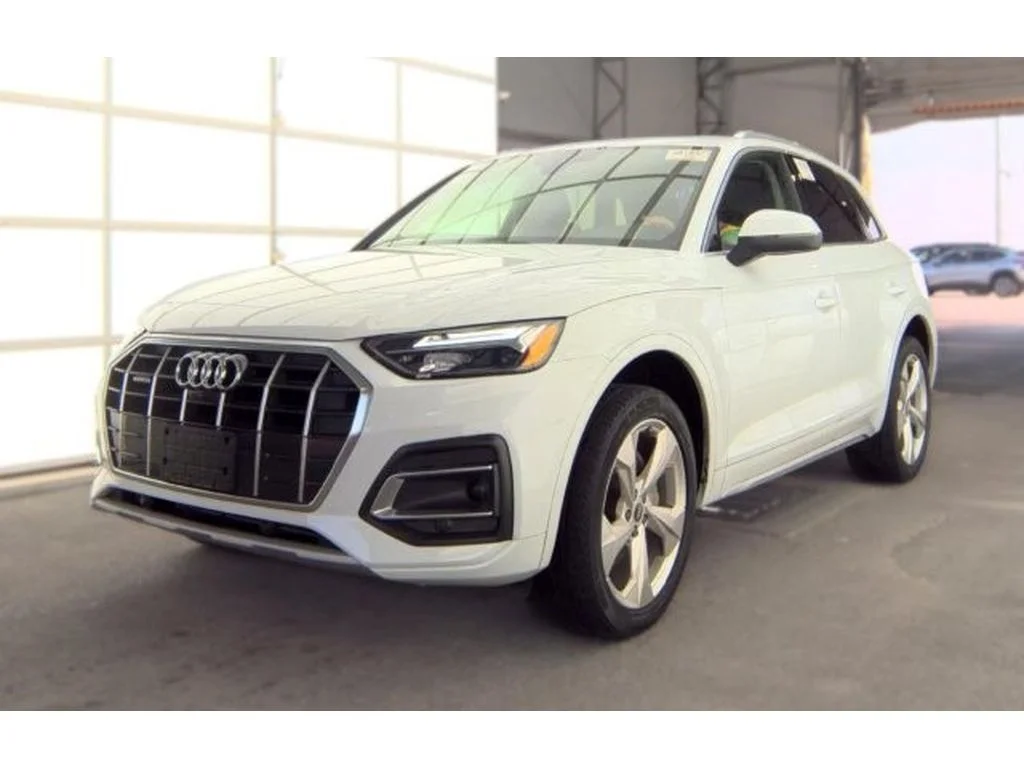 2021 Audi Q5 Premium Plus AWD photo