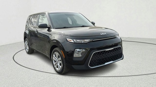 2022 Kia Soul LX FWD photo