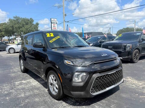 2022 Kia Soul LX FWD photo