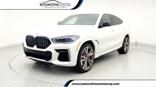 2022 BMW X6 M50i AWD photo