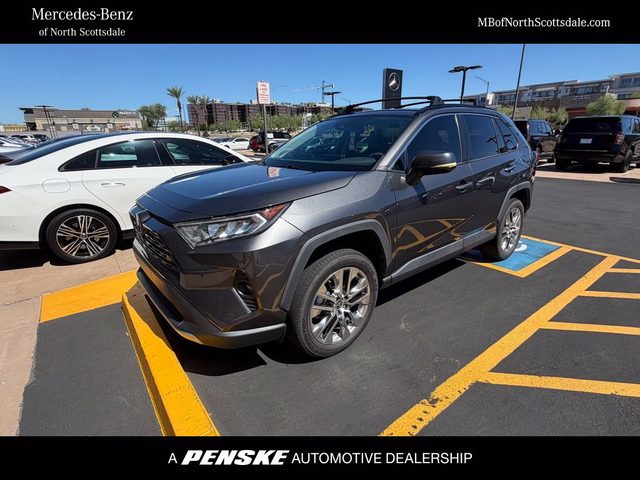 2021 Toyota RAV4 Limited FWD photo