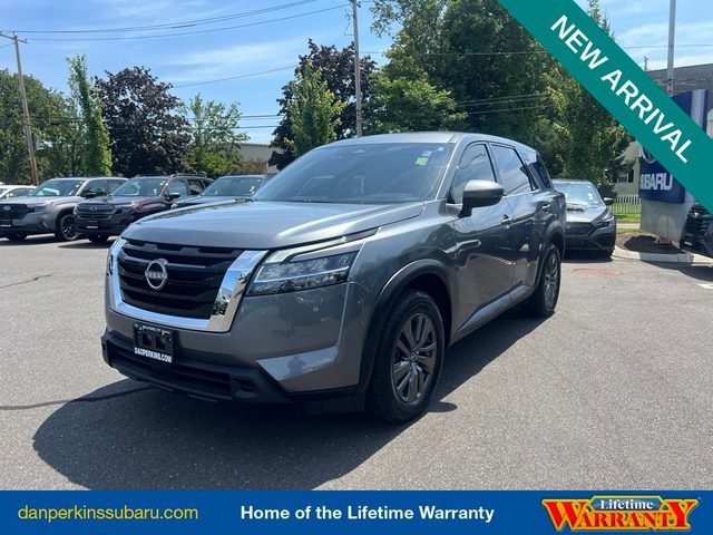 2022 Nissan Pathfinder S 4WD photo