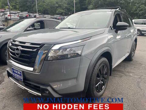 2022 Nissan Pathfinder SL 4WD photo