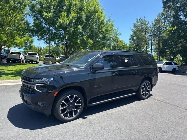 2021 Chevrolet Suburban RST 4WD photo