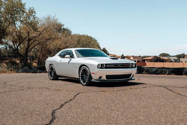 2021 Dodge Challenger R/T RWD photo