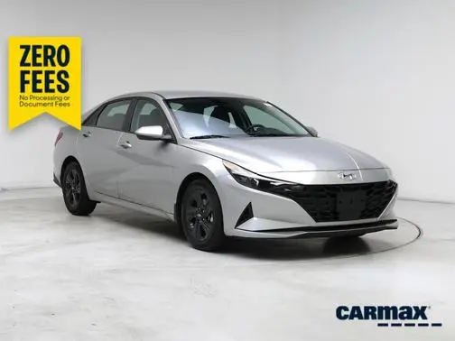 2022 Hyundai Elantra SEL FWD photo
