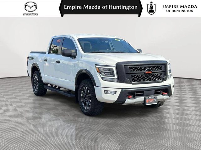 2021 Nissan Titan PRO-4X 4WD photo