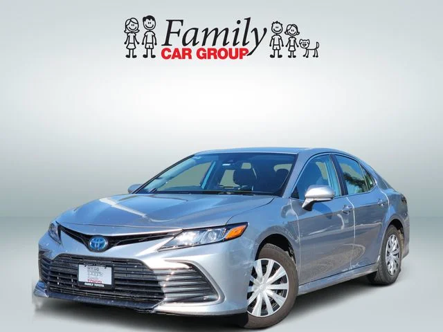 2021 Toyota Camry Hybrid LE FWD photo