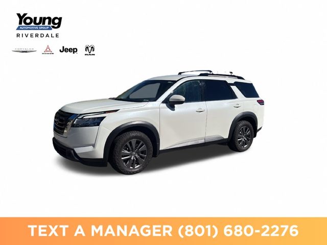 2022 Nissan Pathfinder SV 4WD photo