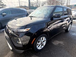 2022 Kia Soul LX FWD photo