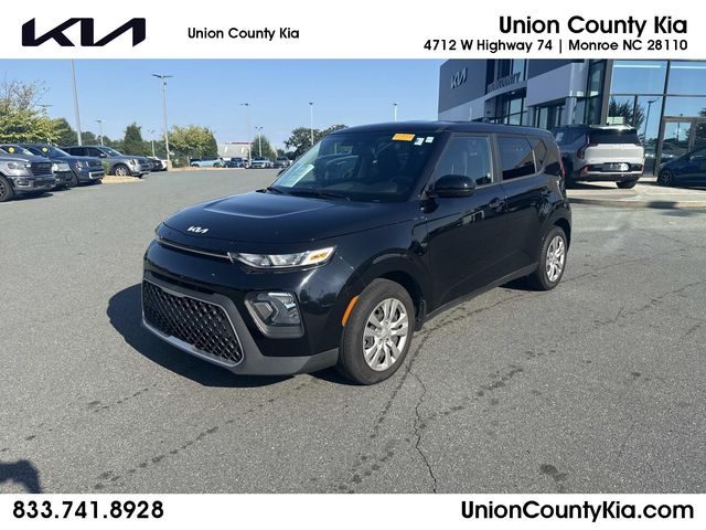 2022 Kia Soul LX FWD photo