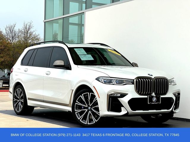 2022 BMW X7 M50i AWD photo