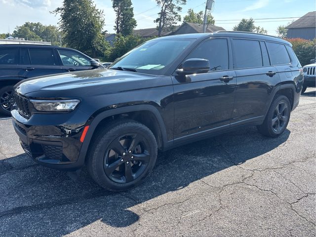 2021 Jeep Grand Cherokee L Altitude 4WD photo