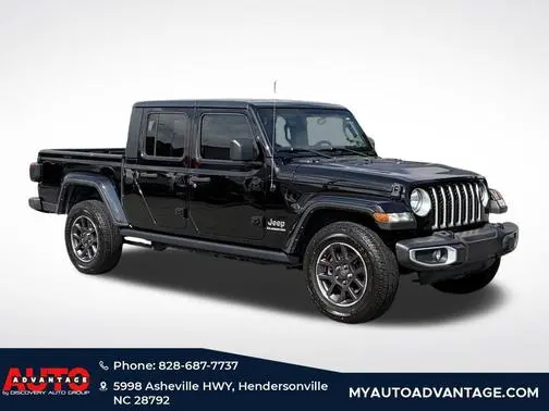 2021 Jeep Gladiator Overland 4WD photo
