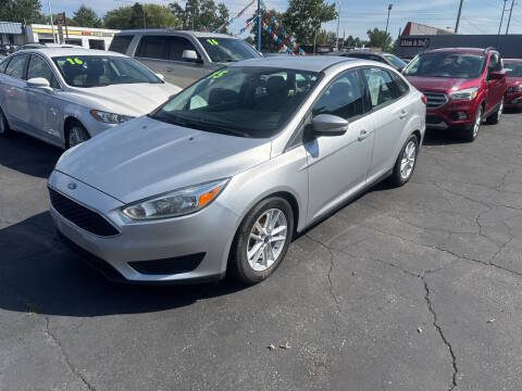 2015 Ford Focus SE FWD photo