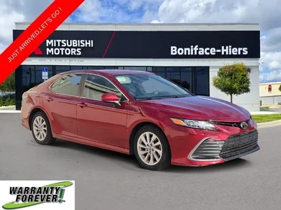 2022 Toyota Camry LE FWD photo