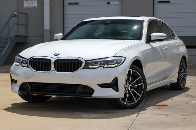2022 BMW 3 Series 330i RWD photo