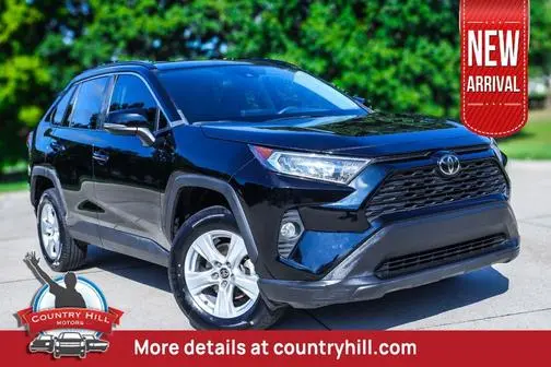 2021 Toyota RAV4 XLE FWD photo
