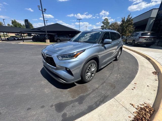 2021 Toyota Highlander Hybrid Platinum FWD photo