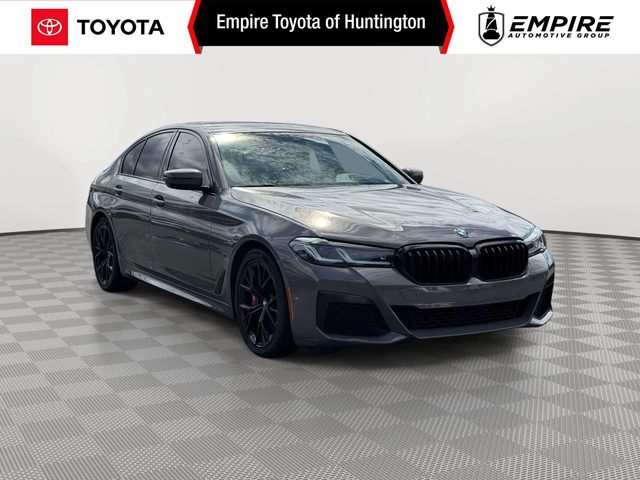 2022 BMW 5 Series 530i xDrive AWD photo