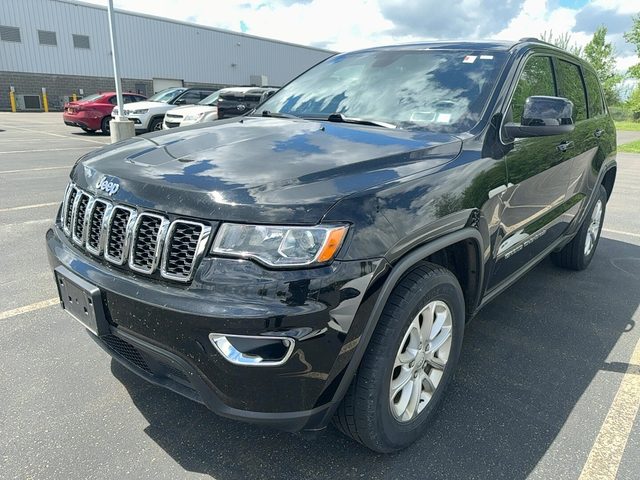 2021 Jeep Grand Cherokee Laredo E 4WD photo