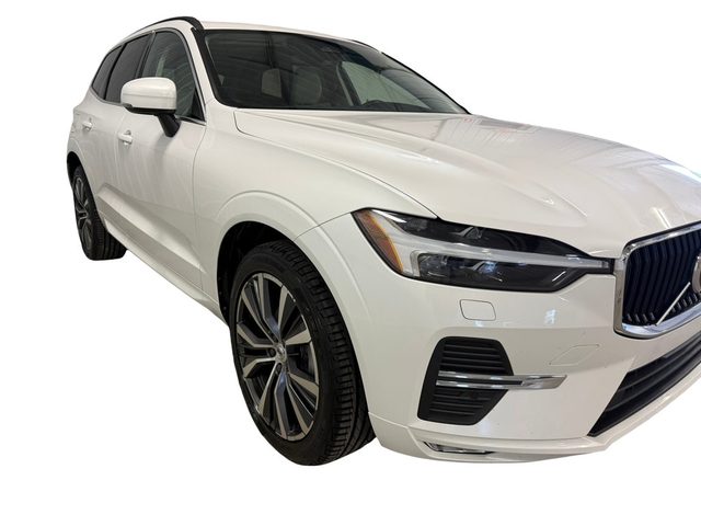 2022 Volvo XC60 Momentum AWD photo