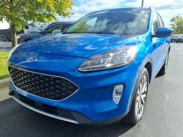 2021 Ford Escape Titanium Hybrid AWD photo