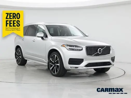 2022 Volvo XC90 Momentum AWD photo