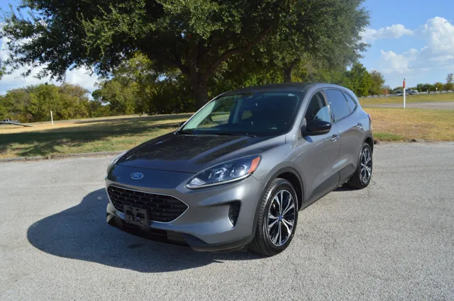 2021 Ford Escape SE FWD photo