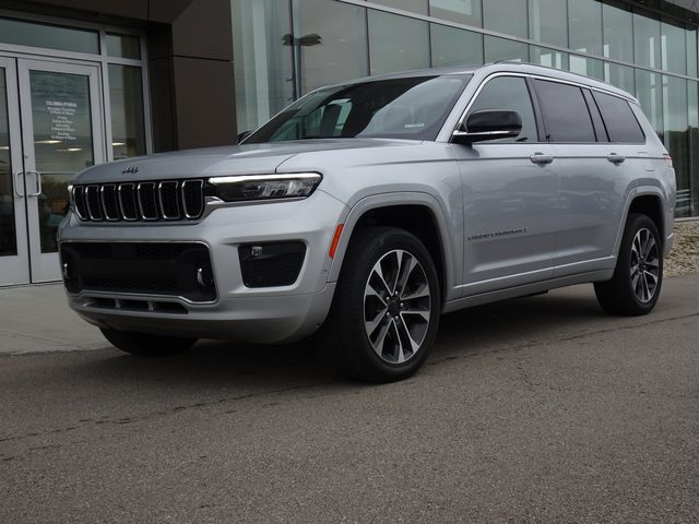 2021 Jeep Grand Cherokee L Overland 4WD photo