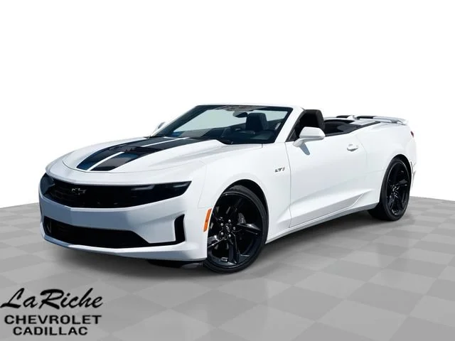 2022 Chevrolet Camaro LT1 RWD photo