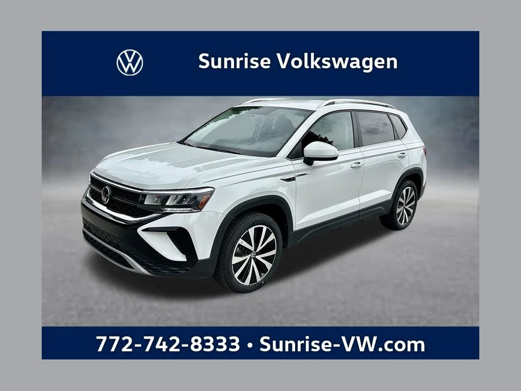 2022 Volkswagen Taos SE FWD photo