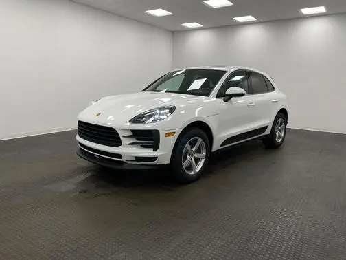 2021 Porsche Macan AWD photo