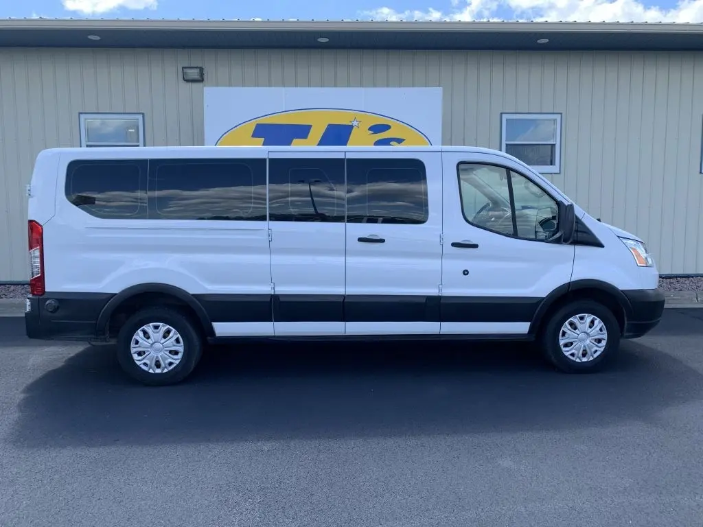 2019 Ford Transit Passenger Wagon XLT RWD photo