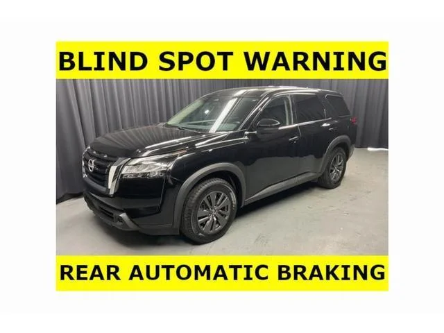 2022 Nissan Pathfinder S 4WD photo