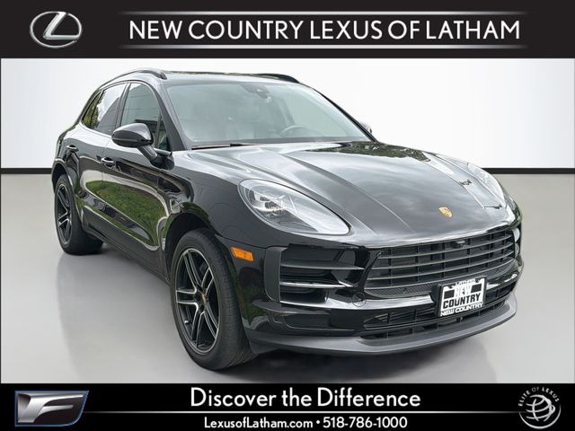 2021 Porsche Macan AWD photo