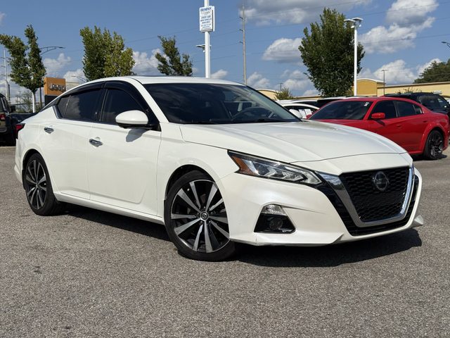 2020 Nissan Altima 2.0 Platinum FWD photo