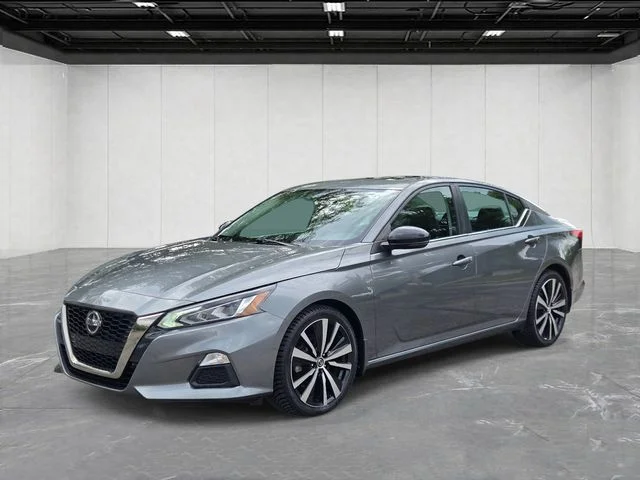2021 Nissan Altima 2.5 SR FWD photo
