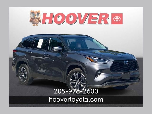 2021 Toyota Highlander Hybrid XLE AWD photo