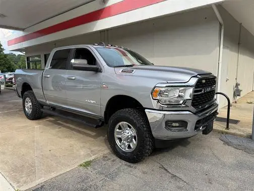 2022 Ram 2500 Big Horn 4WD photo