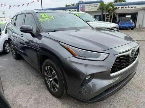 2021 Toyota Highlander XLE FWD photo