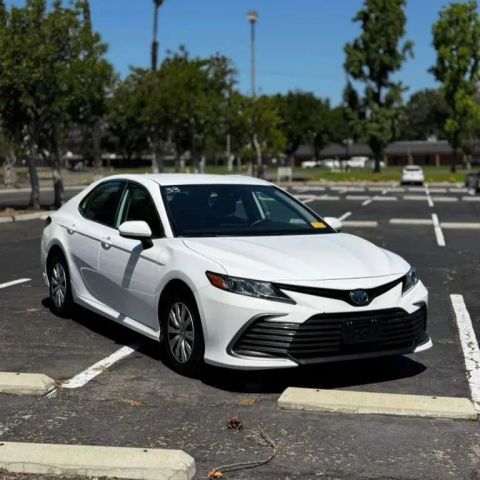 2022 Toyota Camry Hybrid LE FWD photo